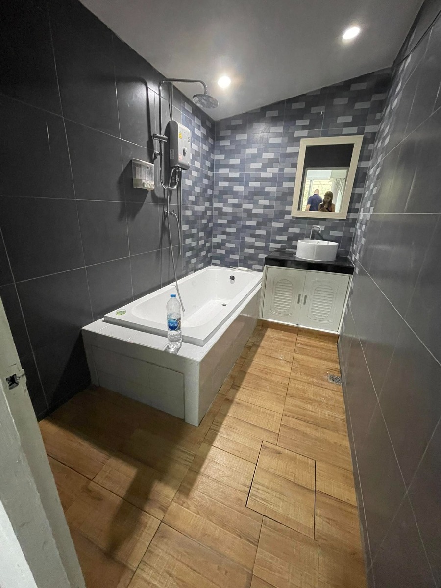 Tiler: Image 36
